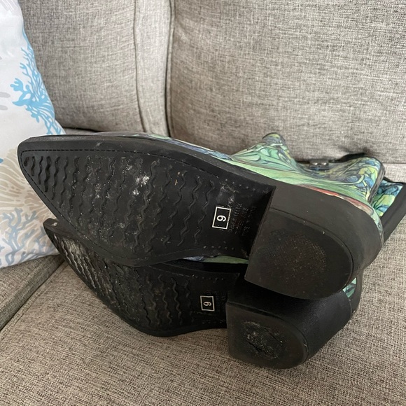 Nomad Green Floral Rubber western style pull on Rain boots w block heels sz 9 - Picture 7 of 9